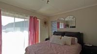 Main Bedroom - 22 square meters of property in Tyger Valley
