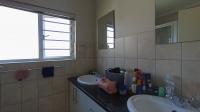 Main Bathroom - 6 square meters of property in Tyger Valley