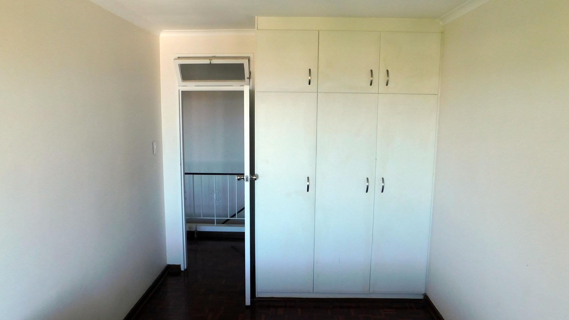 Bed Room 2 - 14 square meters of property in Bulwer (Dbn)