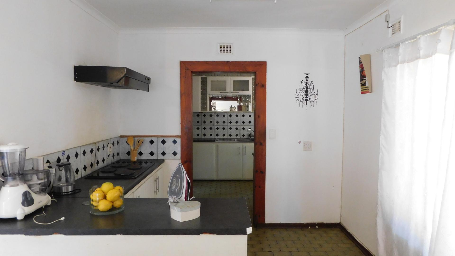 Kitchen - 20 square meters of property in Kingsburgh