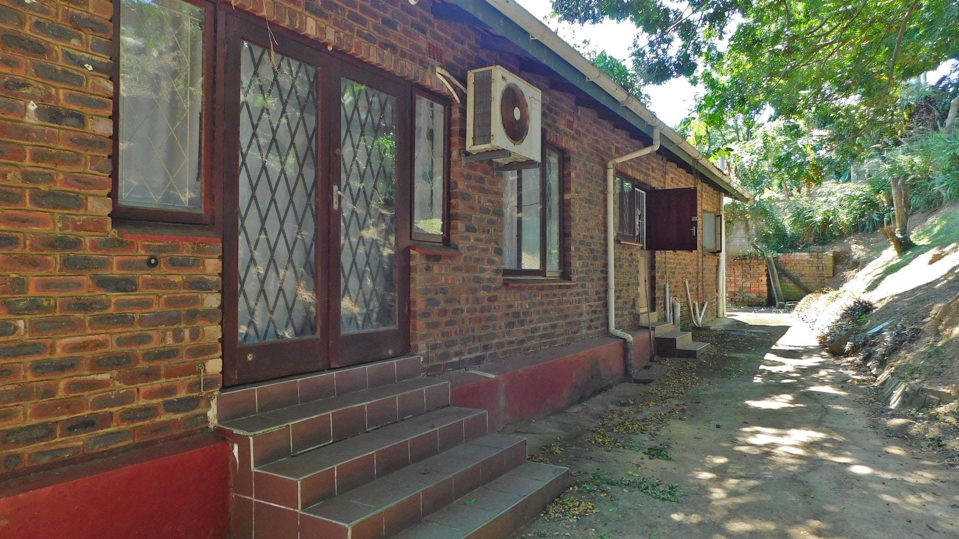 Backyard of property in Kingsburgh