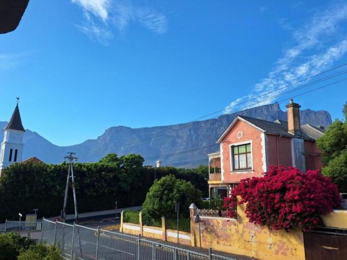 1 Bedroom Apartment for Sale For Sale in Tamboerskloof   - MR623494