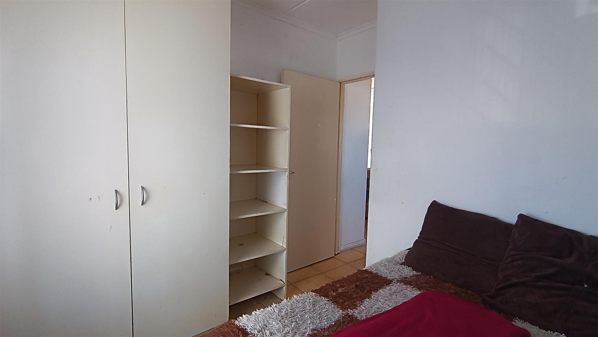 Bed Room 2 - 8 square meters of property in Parklands