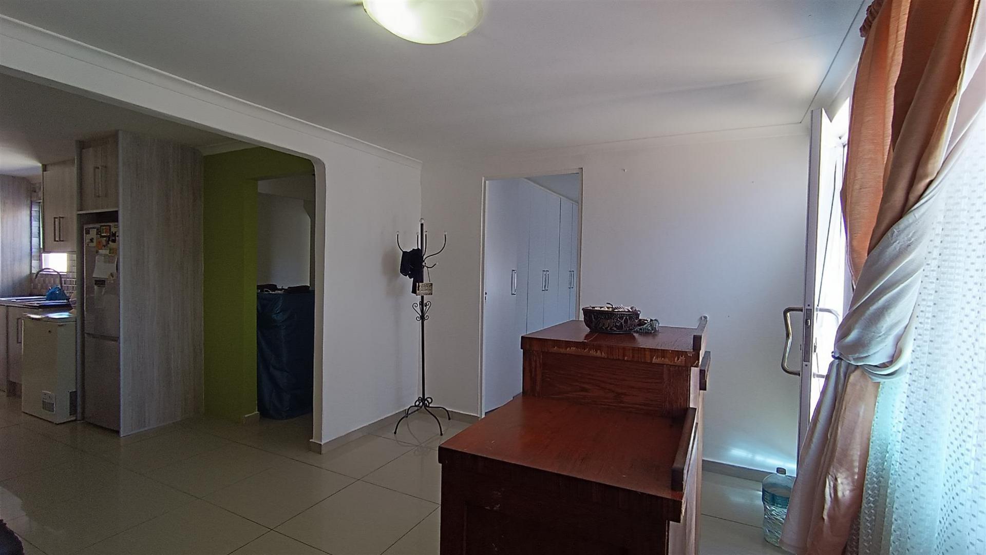 Lounges - 14 square meters of property in Bridgetown