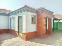 2 Bedroom 1 Bathroom House for Sale for sale in Eloffsdal