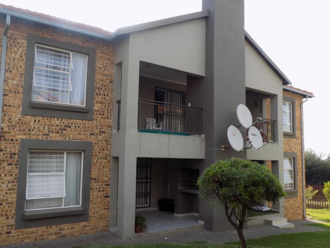 2 Bedroom Apartment for Sale For Sale in Wilgeheuwel  - MR623616