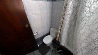 Bathroom 1 of property in Bulwer (Dbn)