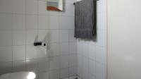 Bathroom 1 - 5 square meters of property in Krugersdorp