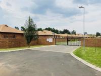 3 Bedroom 2 Bathroom Flat/Apartment for Sale for sale in Helderwyk Estate