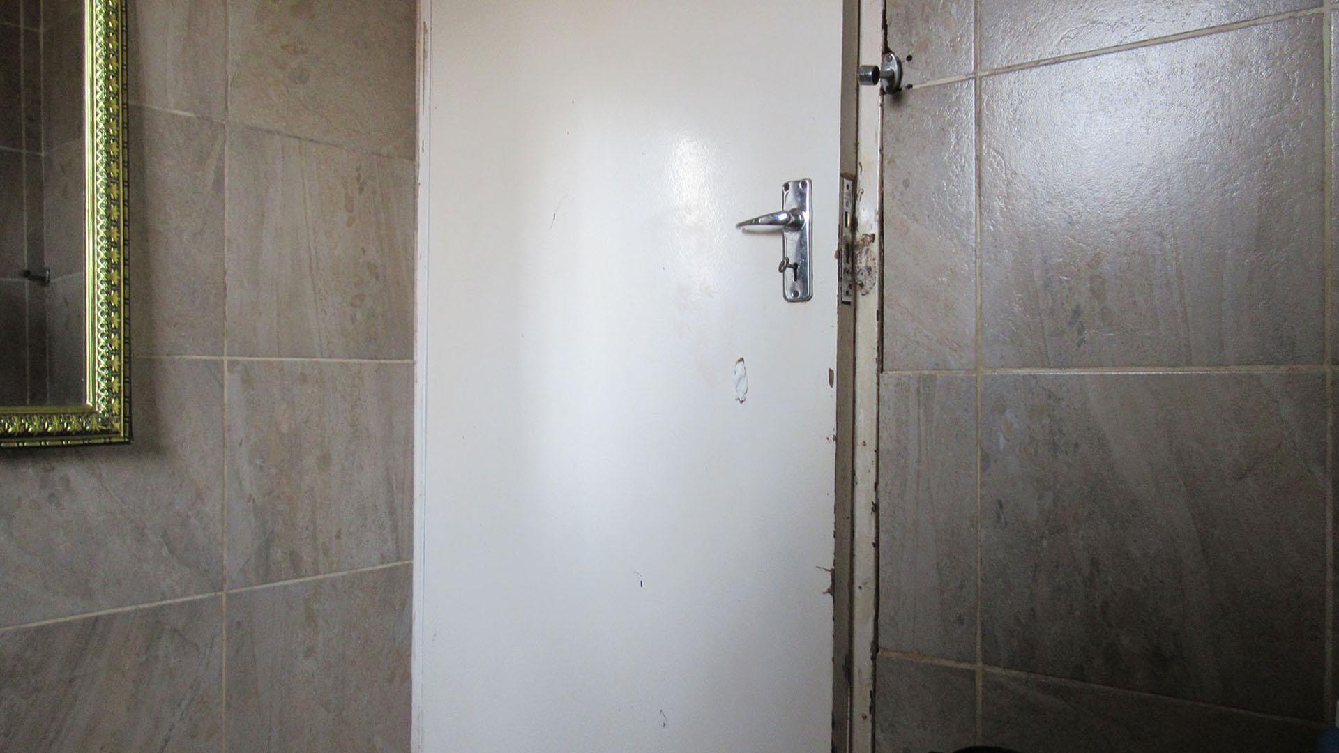 Bathroom 1 - 4 square meters of property in Vosloorus