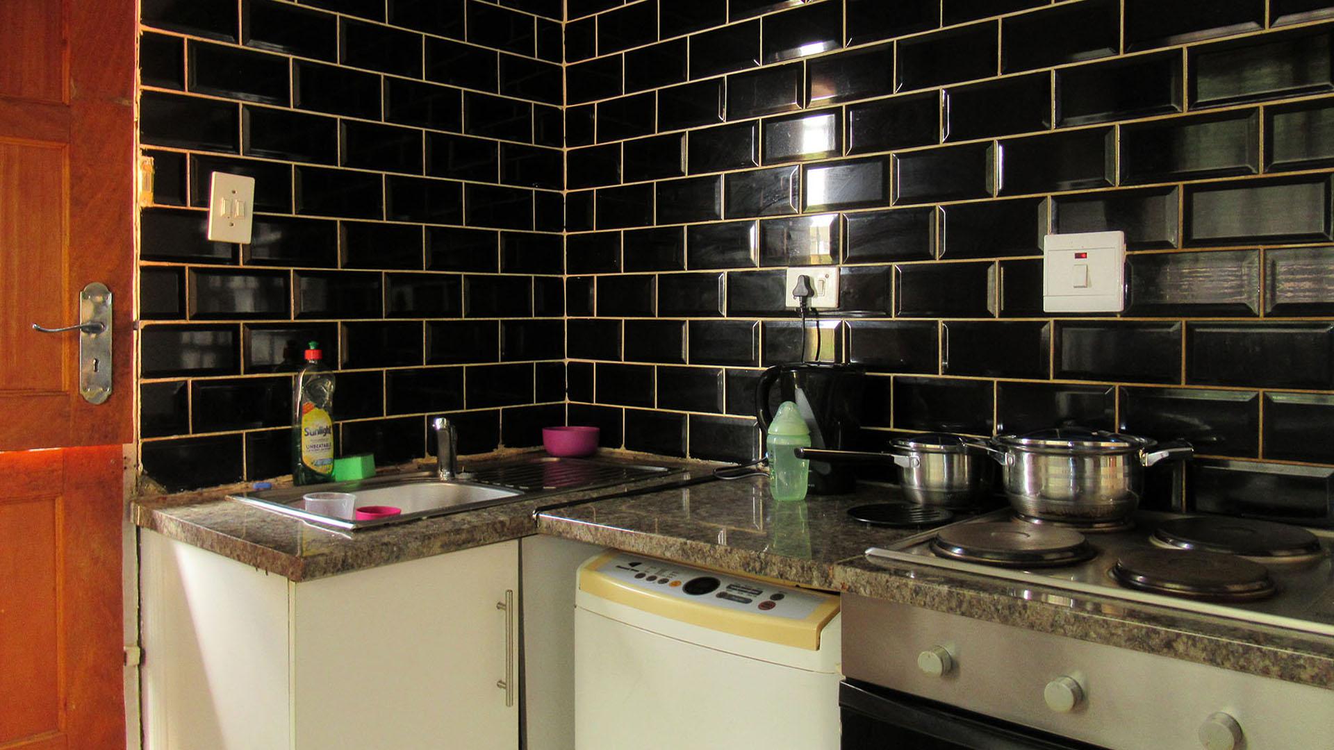 Front View of property in Vosloorus