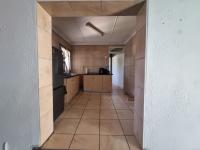 Kitchen of property in Marlands