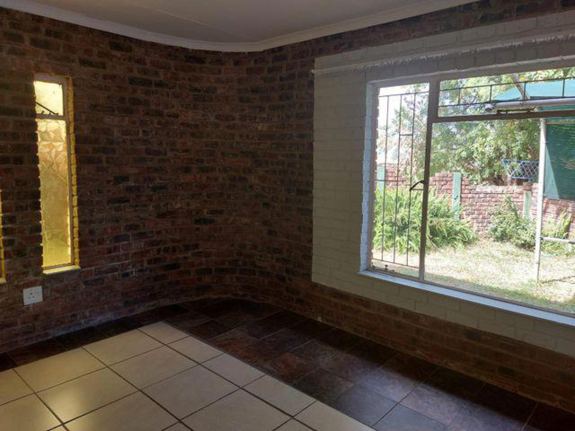 Bed Room 4 of property in Aviary Hill
