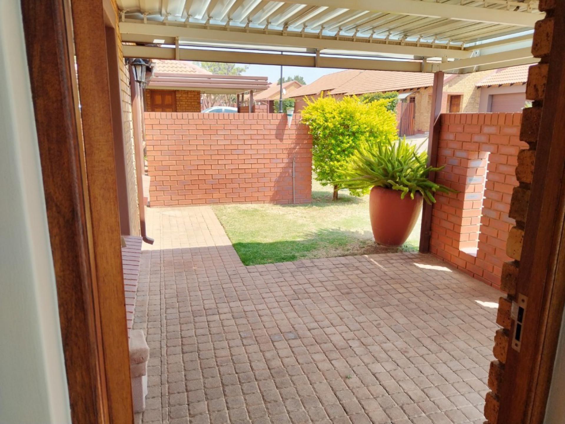  of property in Willow Park Manor