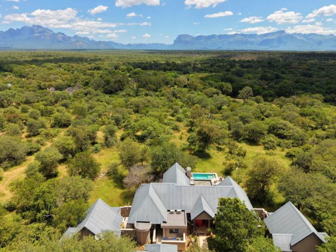 4 Bedroom House for Sale For Sale in Hoedspruit - MR623983