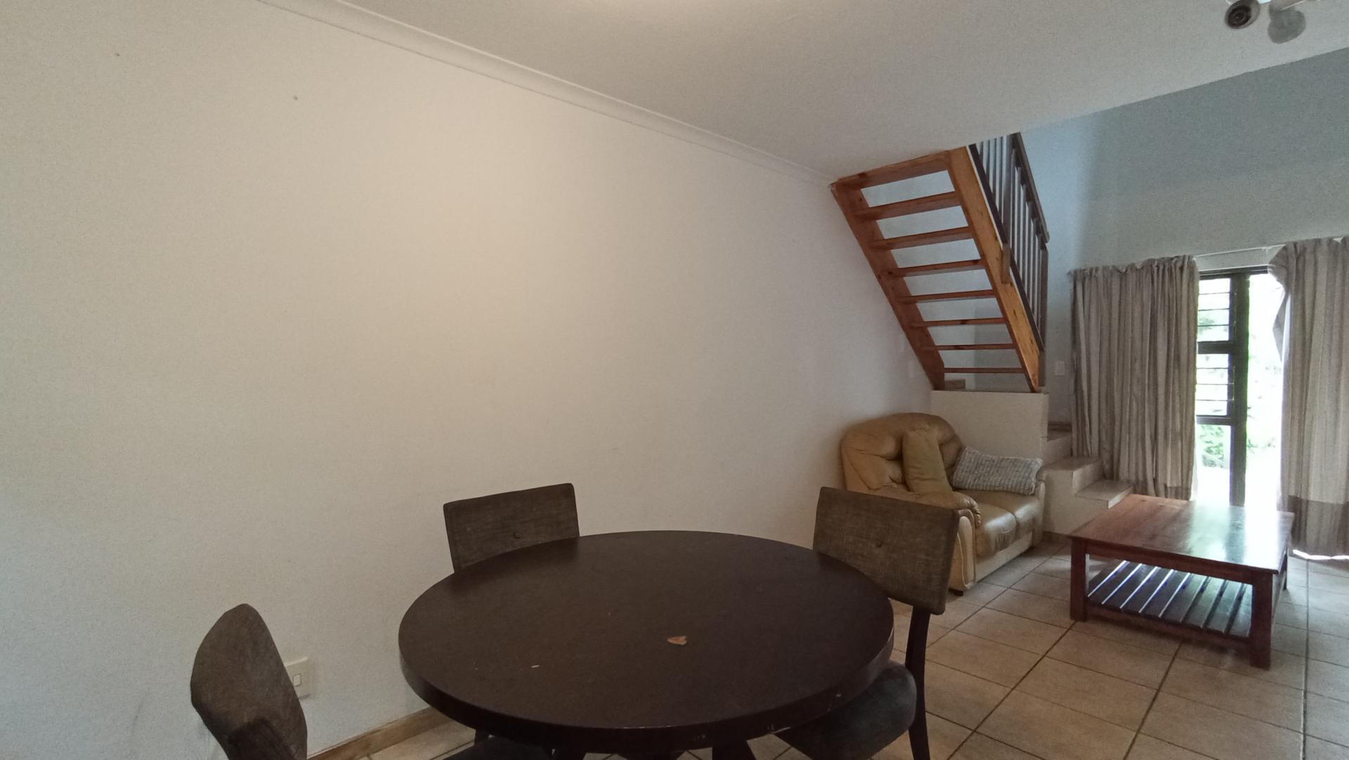 Dining Room - 8 square meters of property in Kengies