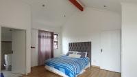 Main Bedroom - 21 square meters of property in Kengies