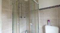 Main Bathroom - 3 square meters of property in Kengies