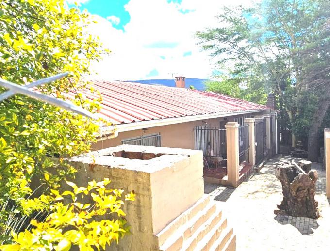 4 Bedroom House for Sale For Sale in Paarl - MR624072