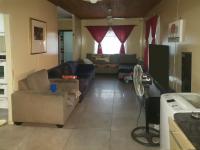 Lounges - 13 square meters of property in Austinville
