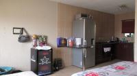Bed Room 1 - 21 square meters of property in Aeroton
