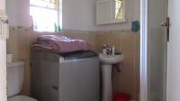 Bathroom 1 - 5 square meters of property in Aeroton