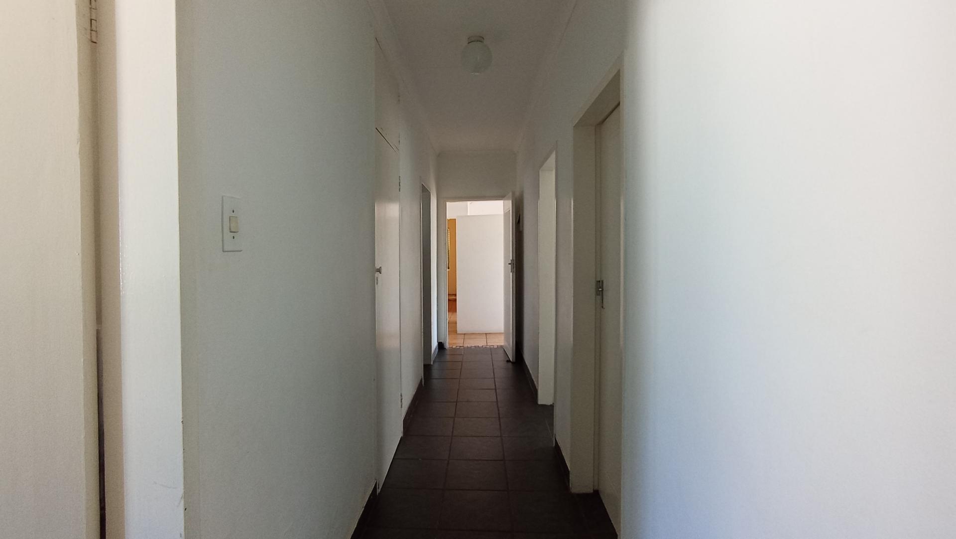 Spaces - 23 square meters of property in The Orchards