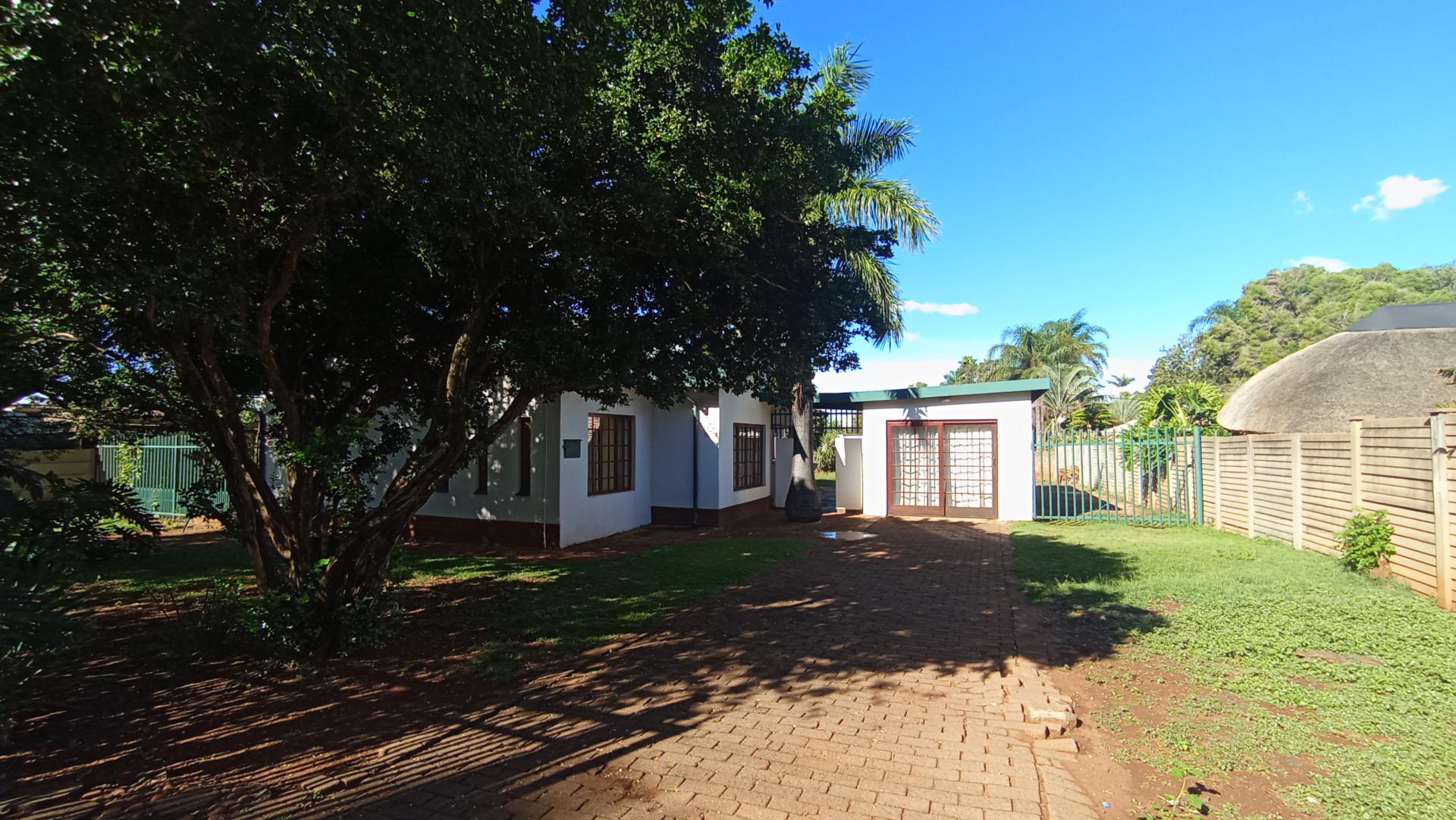 Front View of property in The Orchards