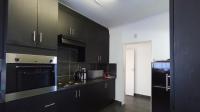 Kitchen - 11 square meters of property in The Orchards