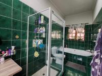 Main Bathroom of property in Aqua Park