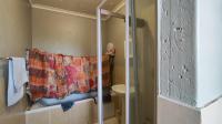 Bathroom 1 - 7 square meters of property in Comet