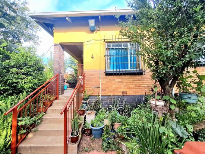 3 Bedroom House for Sale For Sale in South Hills - MR624352