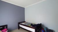 Bed Room 1 - 12 square meters of property in Summerset