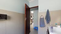 Bathroom 1 - 6 square meters of property in Summerset