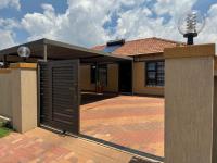 House for Sale for sale in Alberton