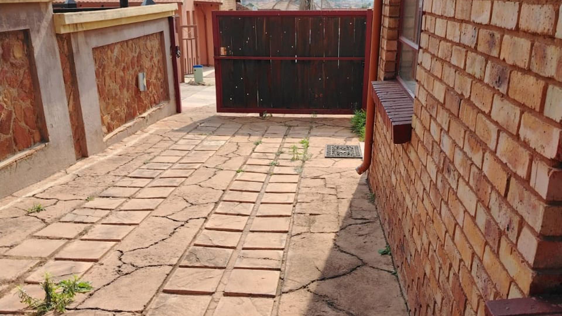 Spaces of property in Mabopane