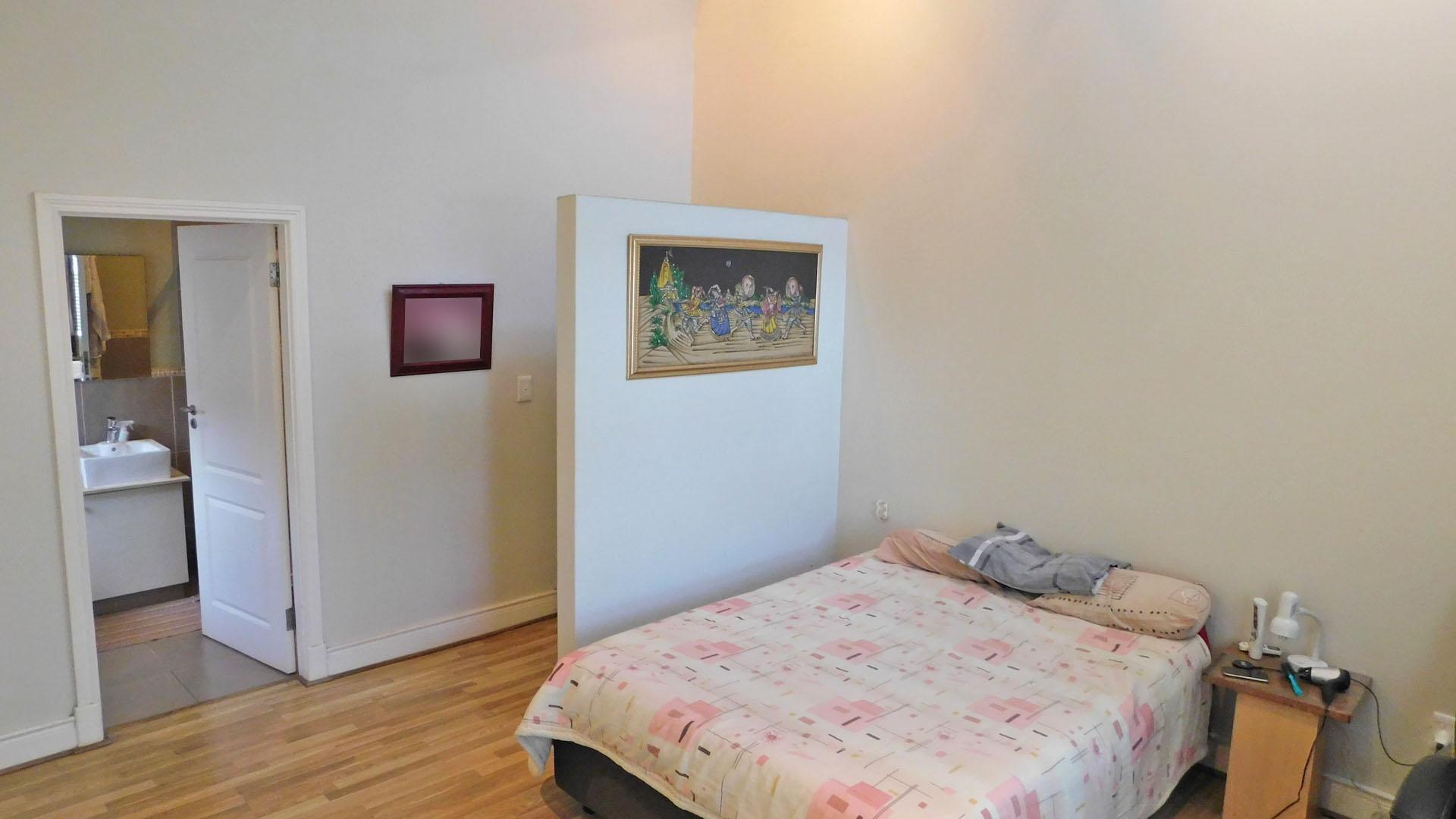 Main Bedroom - 23 square meters of property in Mount Edgecombe 