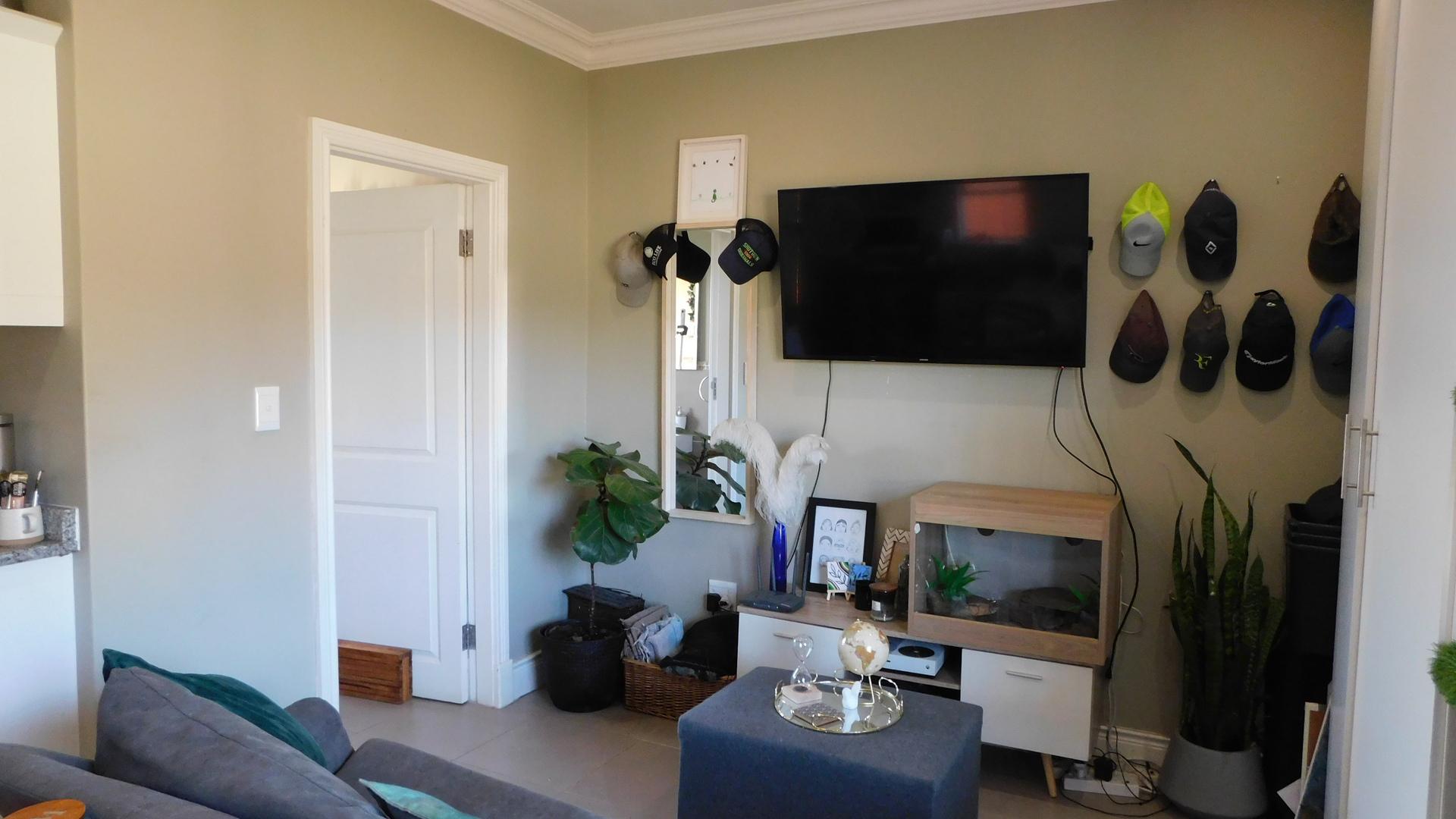 Flatlet - 21 square meters of property in Mount Edgecombe 