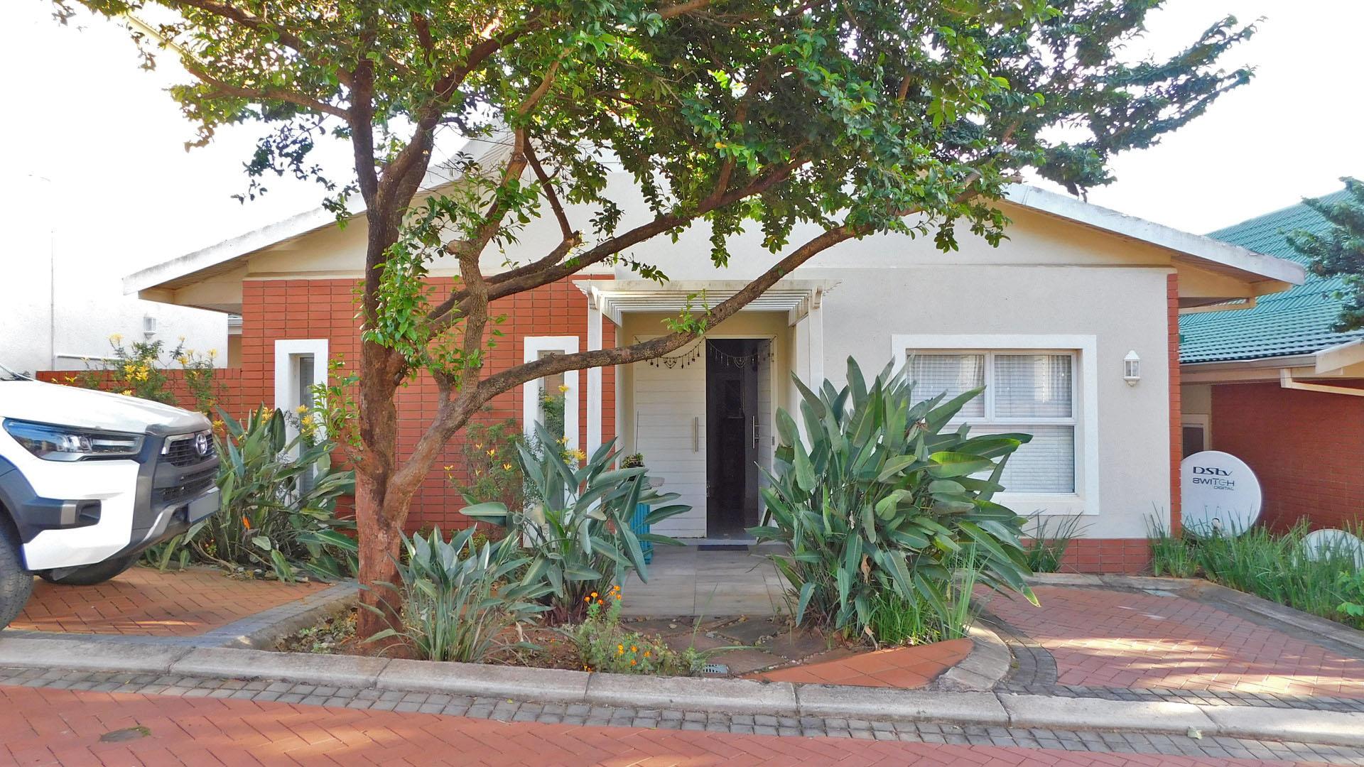 Front View of property in Mount Edgecombe 