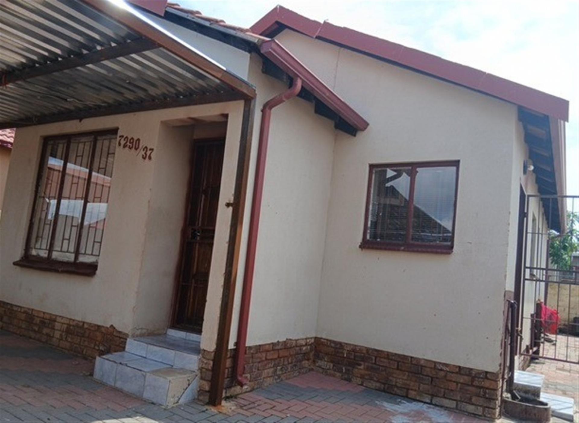 Front View of property in Soshanguve East
