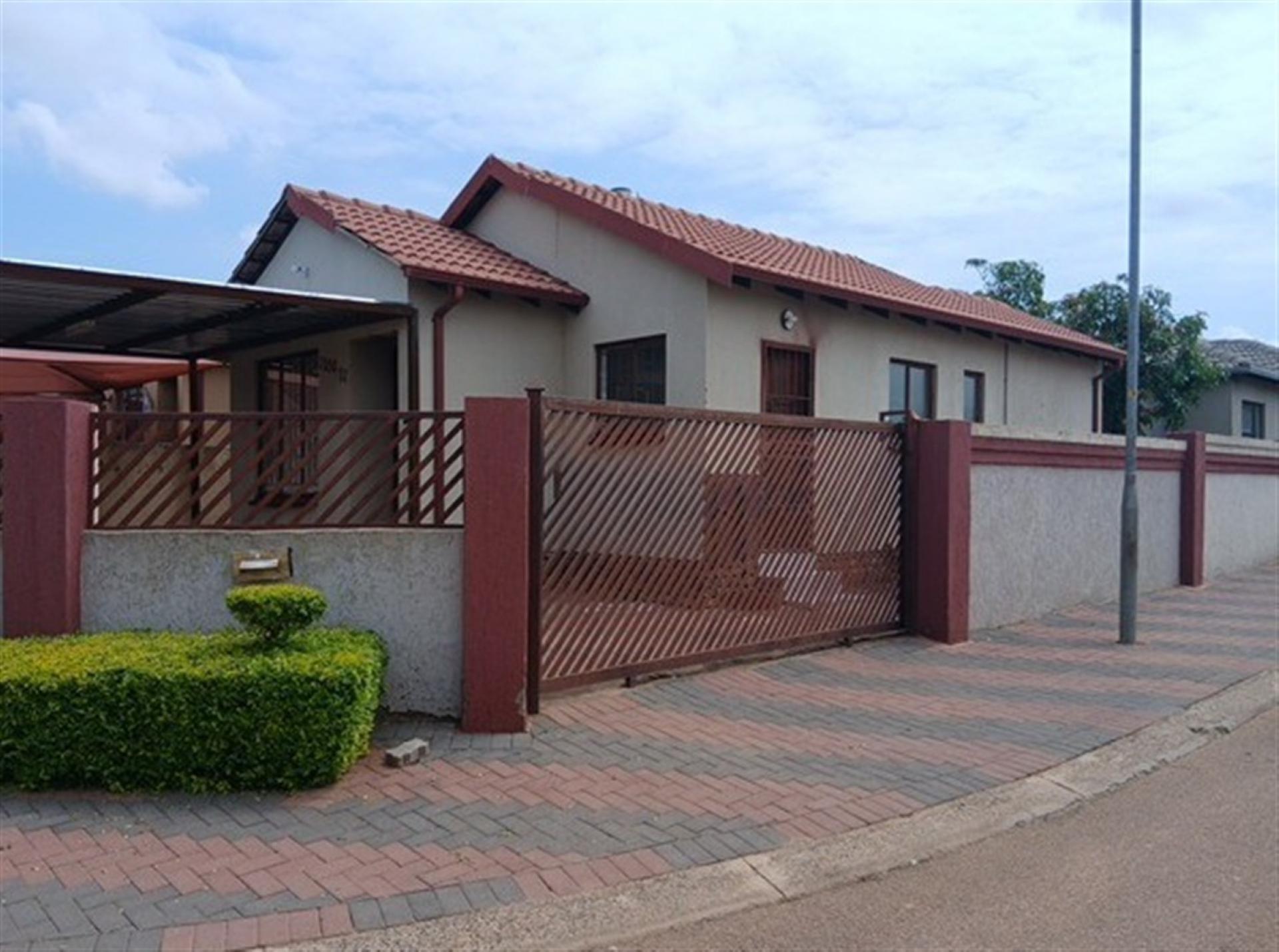 Front View of property in Soshanguve East