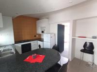 2 Bedroom 1 Bathroom Flat/Apartment to Rent for sale in Hatfield