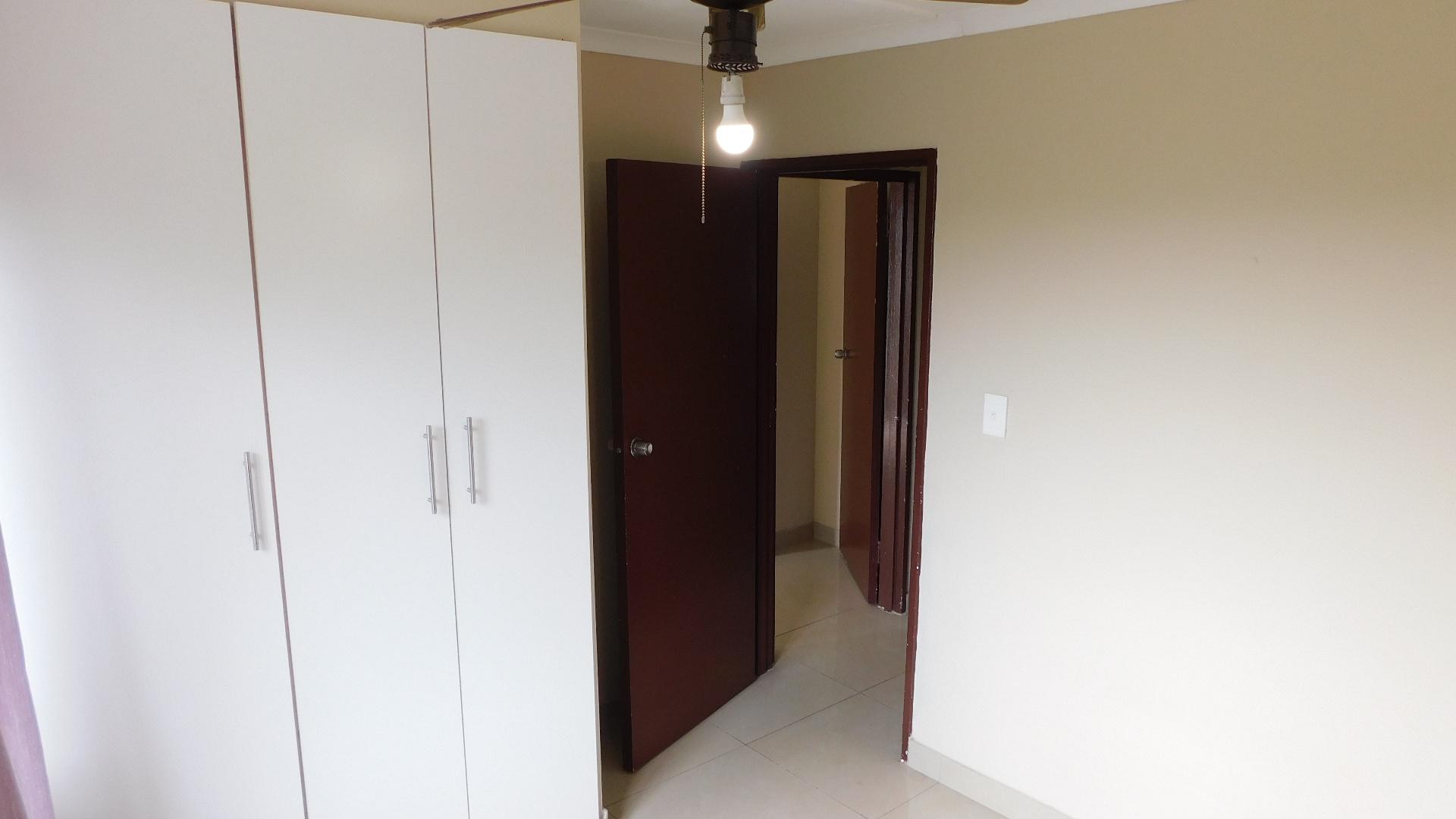 Bed Room 1 - 8 square meters of property in Wentworth 