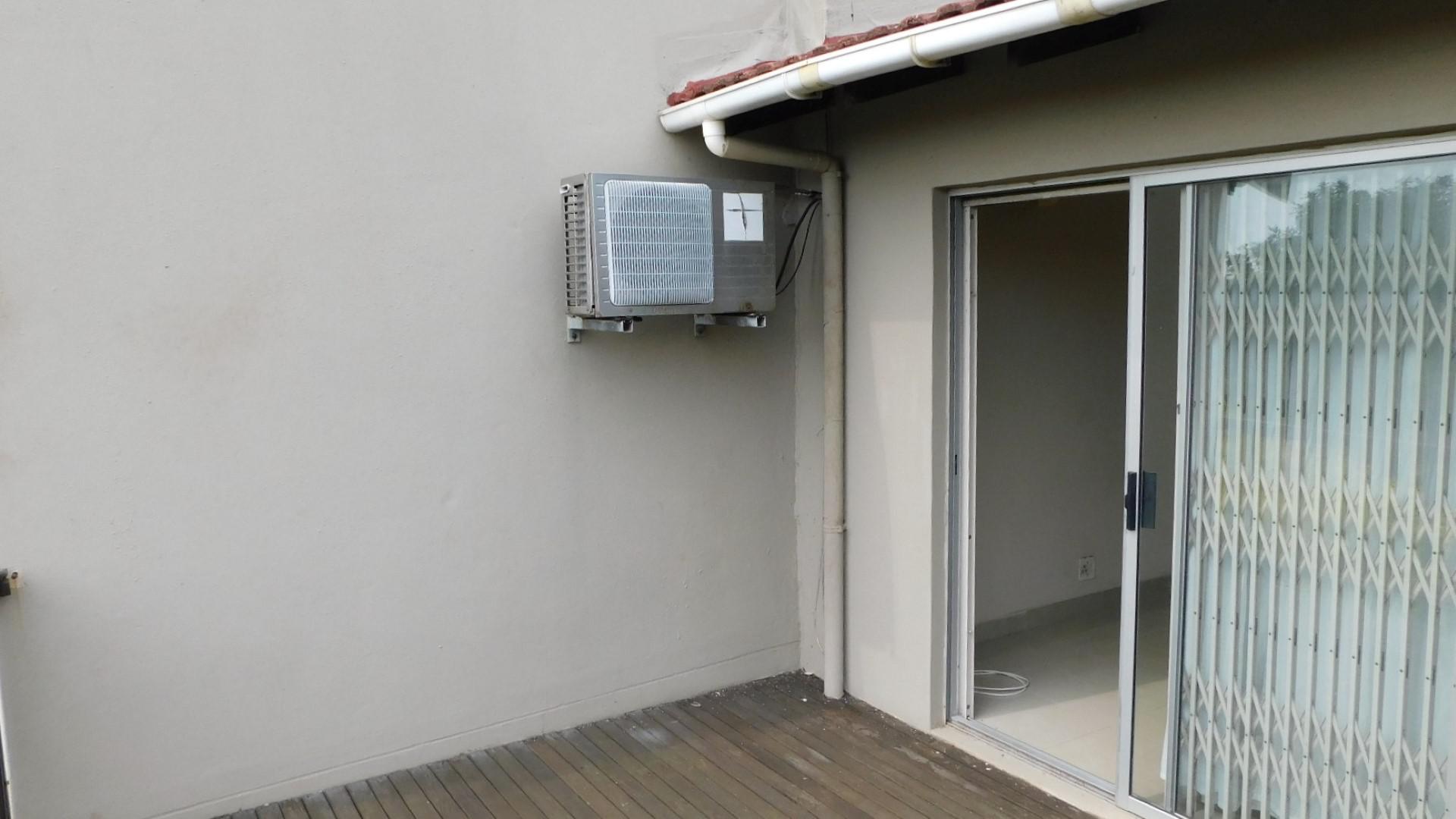 Patio - 24 square meters of property in Wentworth 