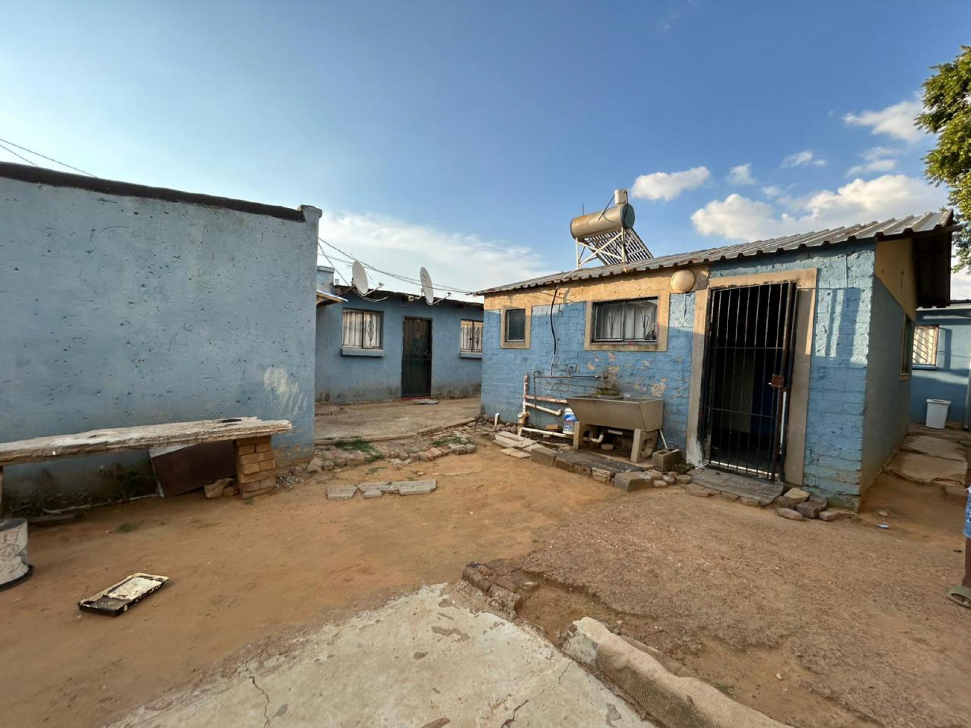  of property in Tshepisong