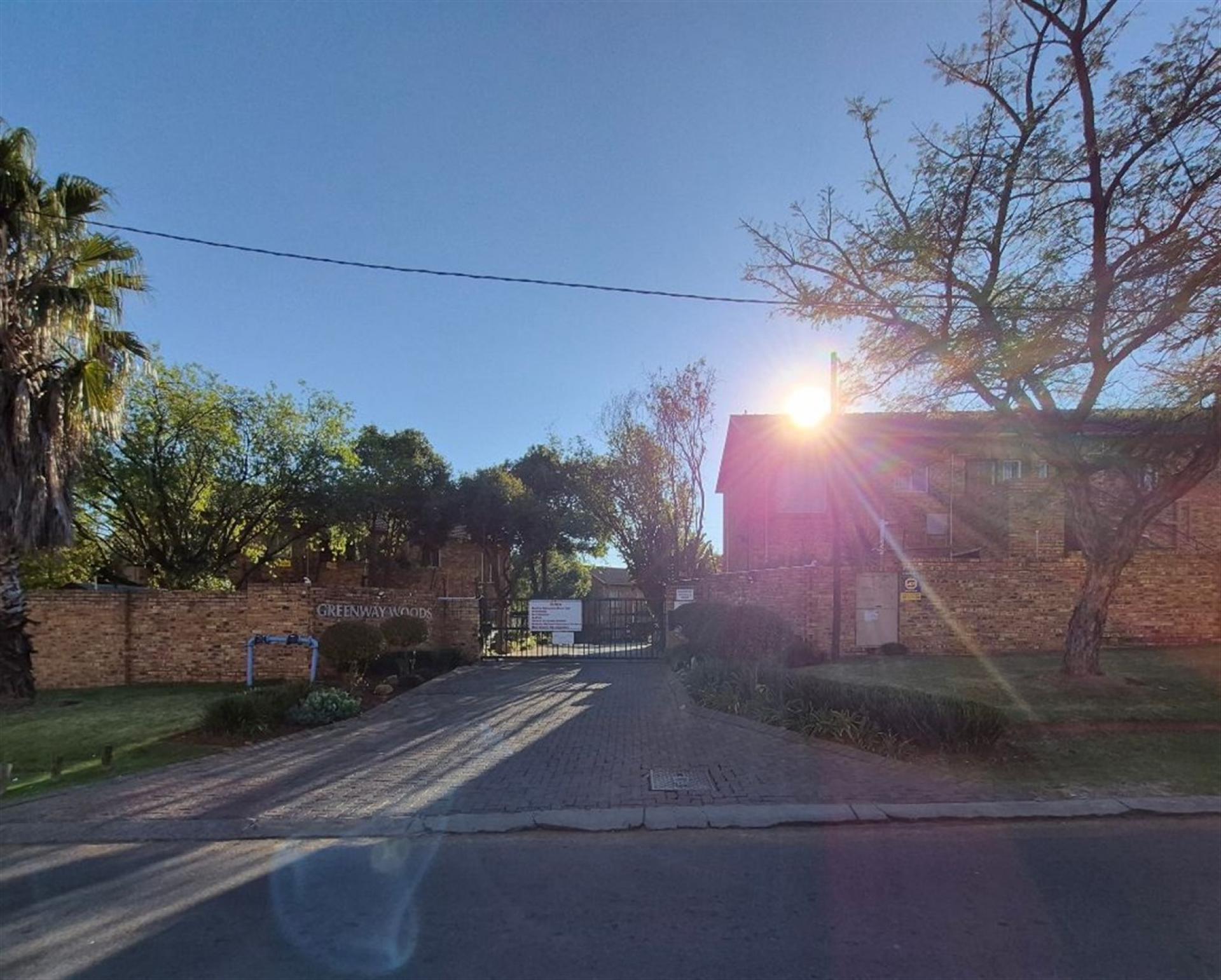 Front View of property in Wilgeheuwel 
