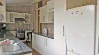 Kitchen - 16 square meters of property in Roodepoort