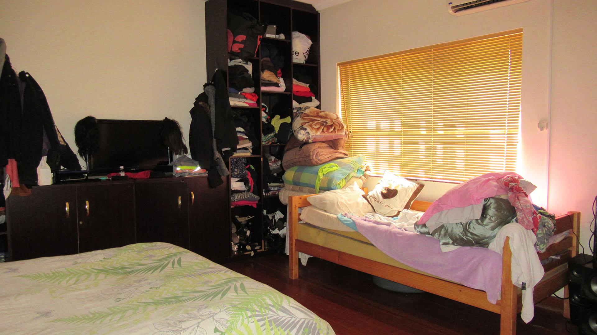 Bed Room 1 - 49 square meters of property in South Kensington