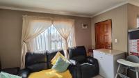 Lounges - 15 square meters of property in Alliance