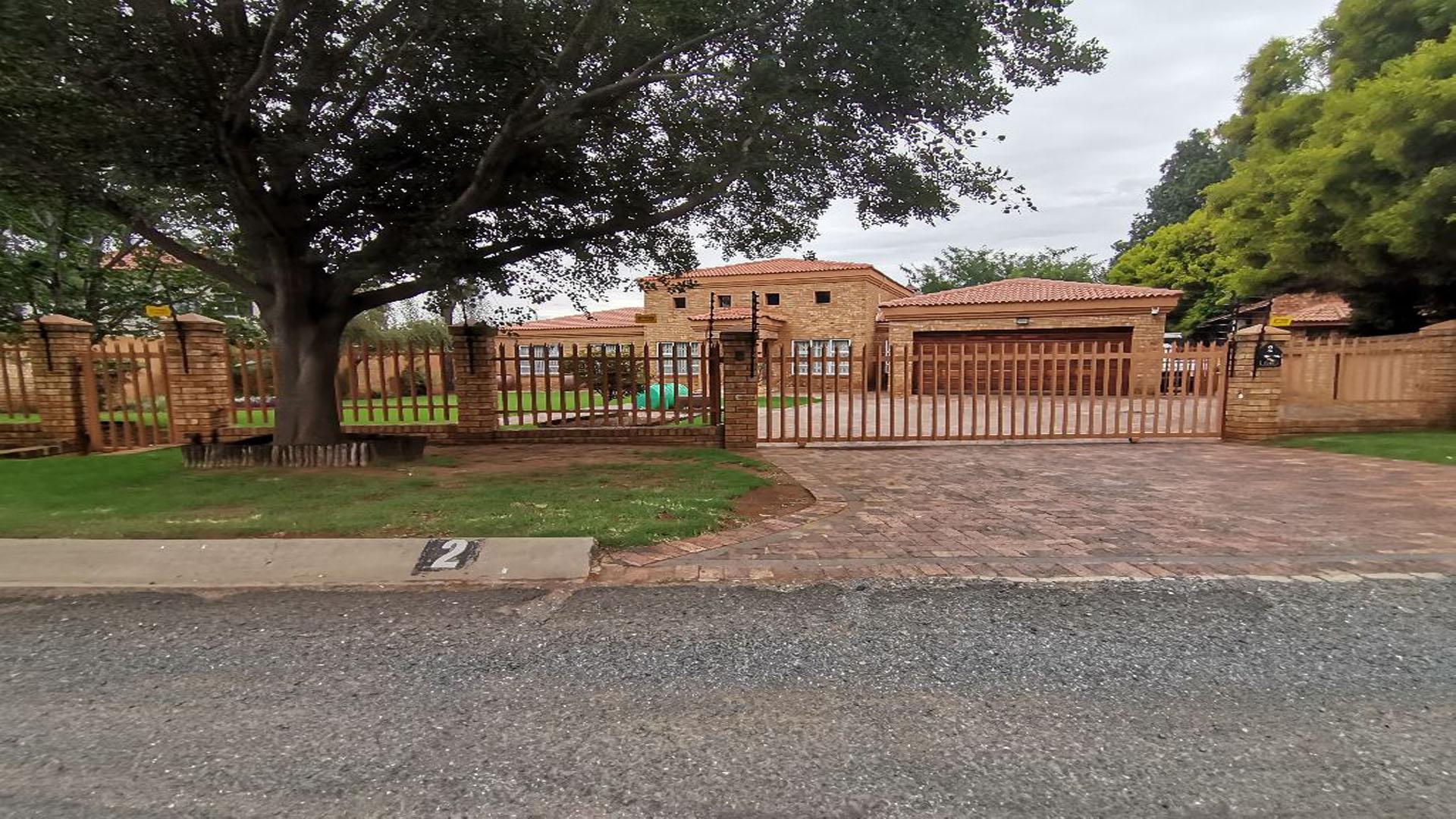 Front View of property in Vanderbijlpark